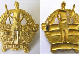 B06/043. OTAGO & SOUTHLAND REGIMENT cap/collar, gilt