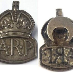 B11/096. AIR RAID PROTECTION BADGE, silver, moon clip
