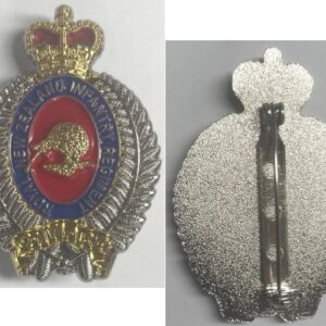B09/004. RNZIR CAP BADGE, one piece new striking
