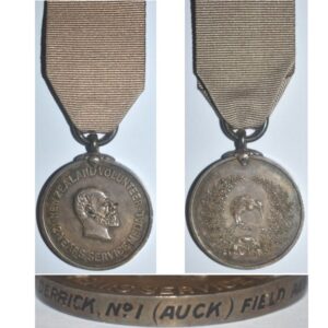 ESA028. NZ VOLUNTEER SERVICE MEDAL EVIIR - Auck Field Ambulance