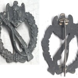 FM0492. INFANTRY ASSAULT BADGE in silver - greyed in places