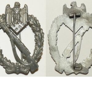 FM0501. INFANTRY ASSAULT BADGE, in silver, only traces of silver