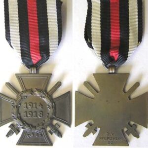 FM0330. 1914/18 CROSS OF HONOUR with swords