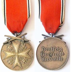 FM0420. ORDER OF THE GERMAN EAGLE, silver medal with swords