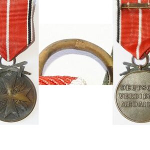 FM0422. ORDER OF THE GERMAN EAGLE, bronze medal with swords