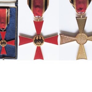 FM0672. SERVICE ORDER OF FEDERAL REPUBLIC OF GERMANY - 2nd Class