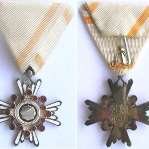 FM0725. JAPANESE ORDER OF THE SACRED TREASURE, 6th Class