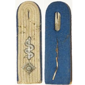 GC1219. WEHRMACHT MEDICAL OBERLEUTNANT SHOULDER STRAP