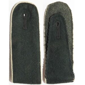 GC1240. WEHRMACHT INFANTRY SOLDIER SHOULDER STRAP, slip-on type