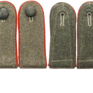 GC1241. PAIR WEHRMACHT ARTILLERY SOLDIER SHOULDER STRAPS