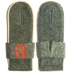 GC1243. WEHRMACHT 69TH INFANTRY SOLDIER SHOULDER STRAP