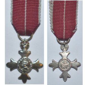 MIN1038. Miniature Order of the British Empire, MBE type 2 Mily.