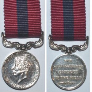 MIN1095. Miniature Distinguished Concuct Medal, GVIR obverse