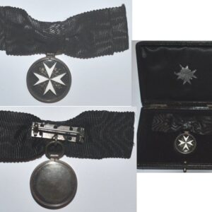MIN1186. Miniature Order of St.John of Jerusalem, Serving Sister