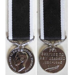 MIN1367. Miniature New Zealand War Service Medal - New striking