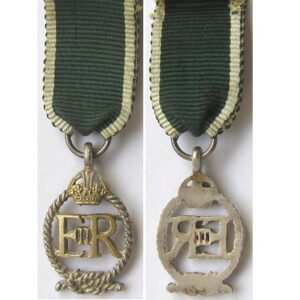 MIN1950. Miniature Royal NZ Naval Reserve Decoration EIIR cypher