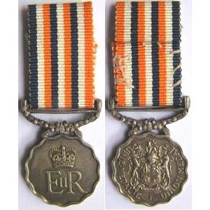 MIN2654. Miniature South Africa Union Medal EIIR