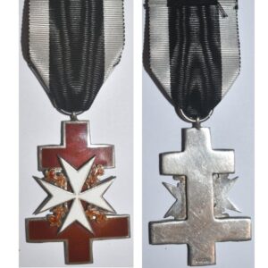 MIS034. UNIDENTIFIED SILVER & RED ENAMEL CROSS OF LORAINNE
