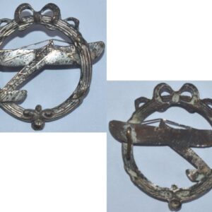 SH042. WWI FLYING CORPS SWEETHEART BADGE