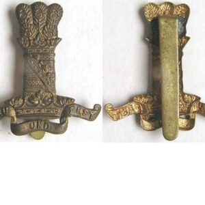 UKB1222. 11th HUSSARS, cap badge, brass